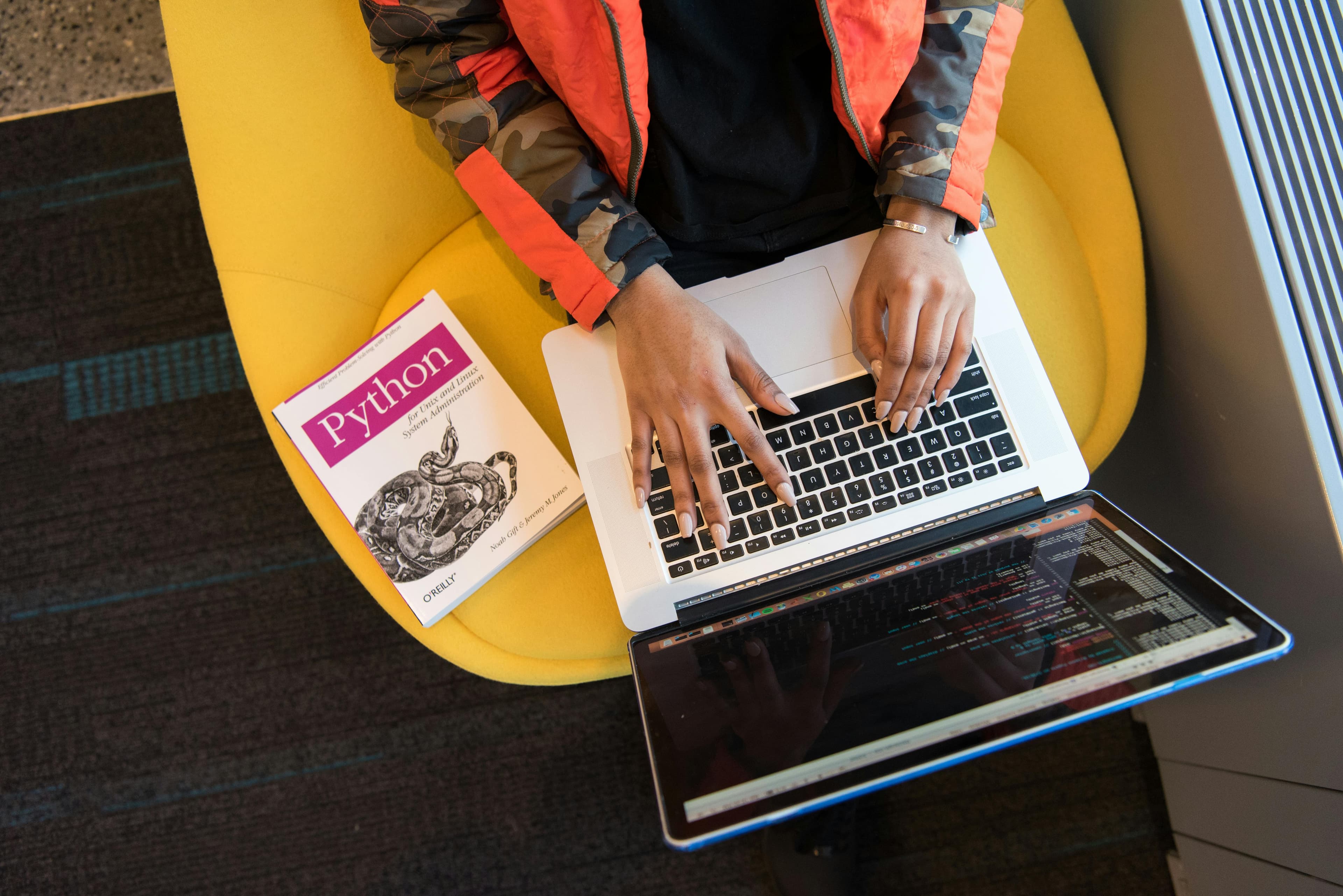 Green Coding: Building Environmentally Conscious Web Applications